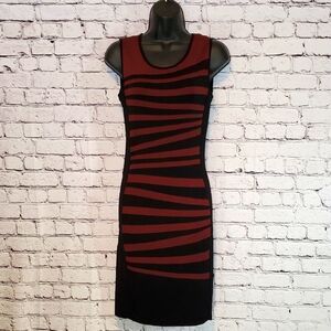 INC International Concepts Fitted Dress Size M Black and Burgundy